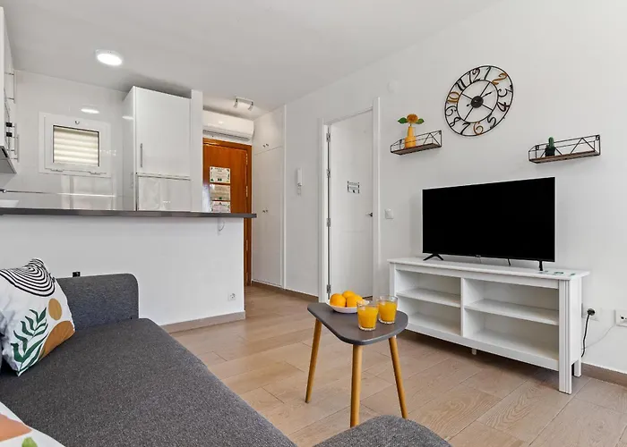 Апартаменты Vistamarina B 211 By Ivi Real Estate Торремолинос